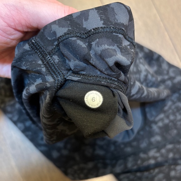 Lululemon Wunder Under Size 6 - Picture 3 of 3
